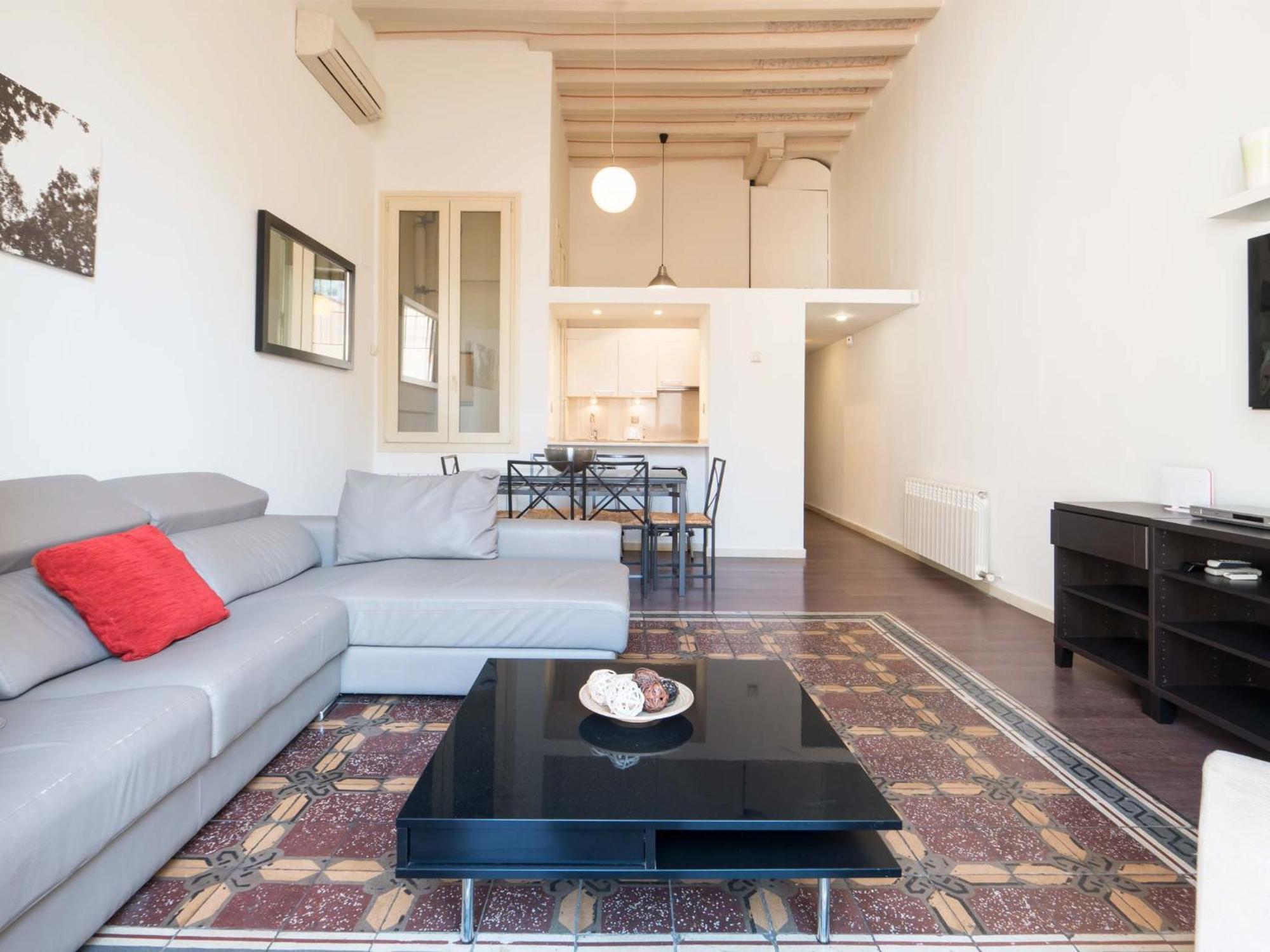 Rent Top Apartments Near Plaza De Catalunya — Photos 1
